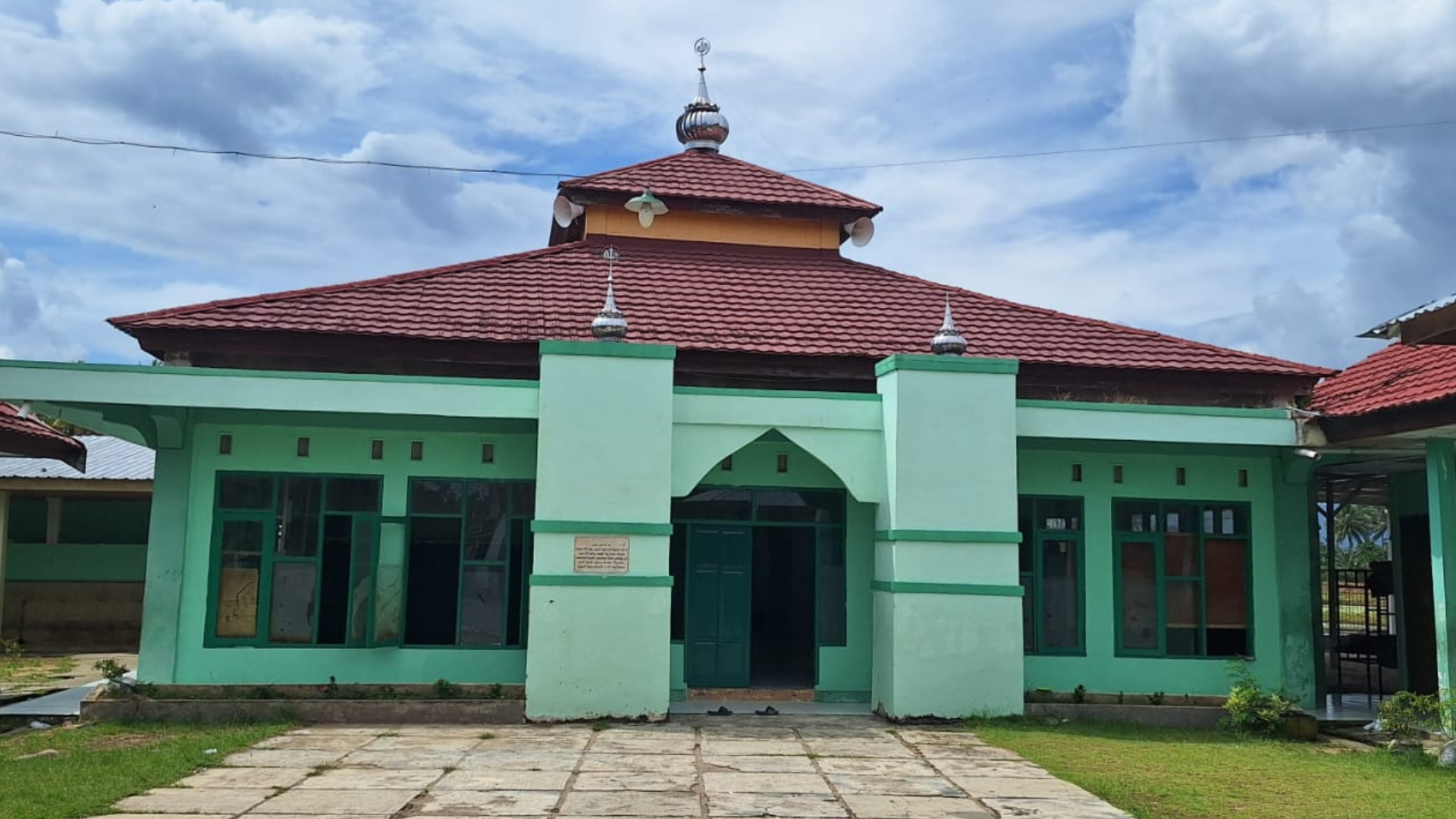 Siswa sedang belajar di pesantren